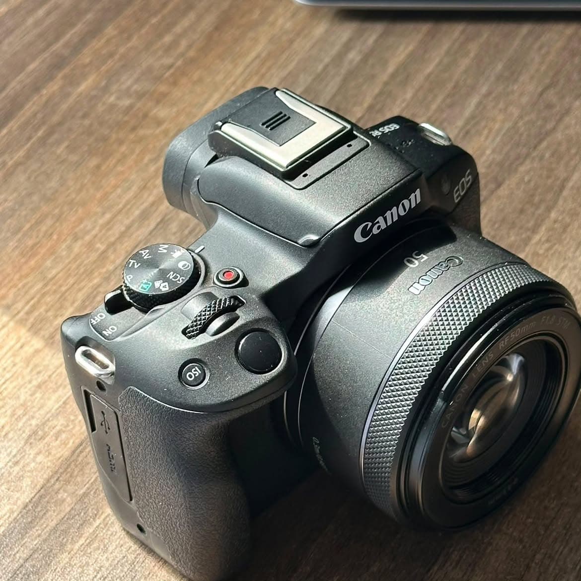 Canon EOS R50 Camera + Canon RF 50mm F1.8 Lens — good condition, Kiambu
