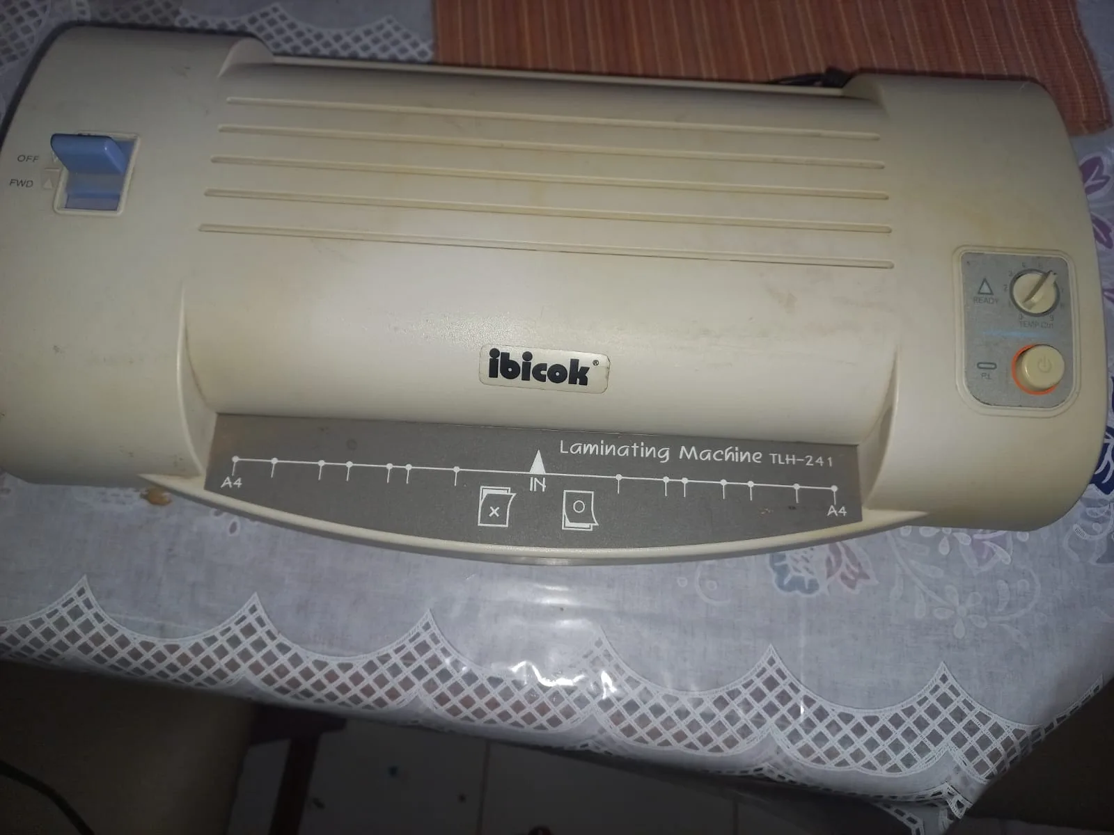 Laminating machine