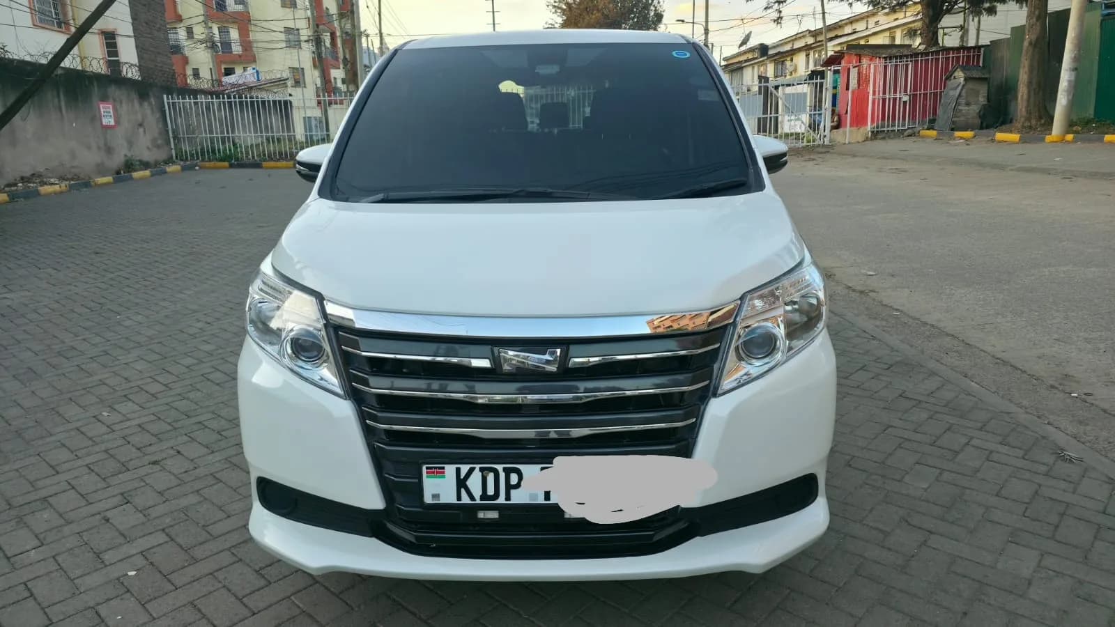 Toyota Noah — like new condition, Nairobi