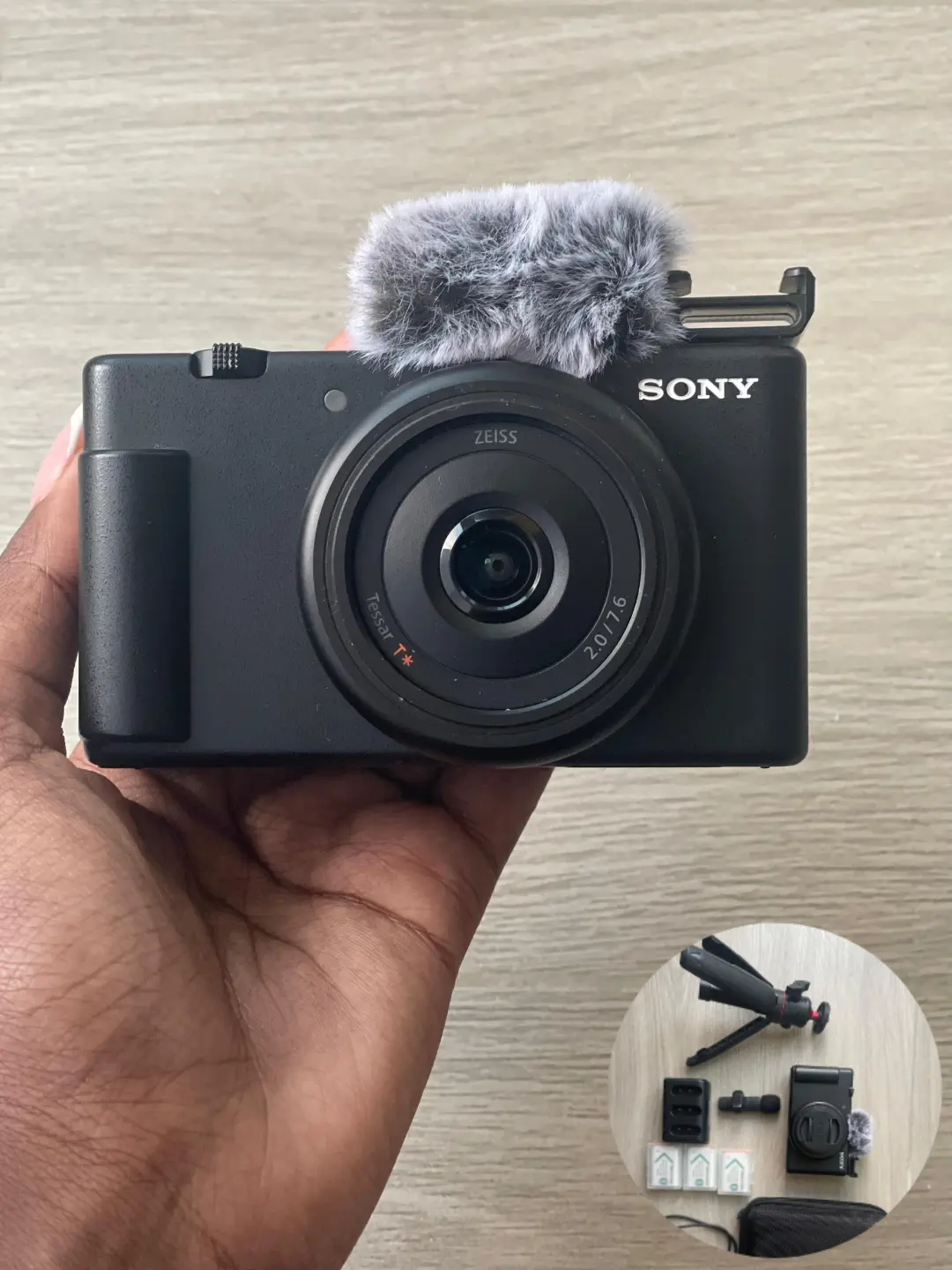 Sony ZV-1F Vlogging Camera + Accessories — like new condition, Nairobi
