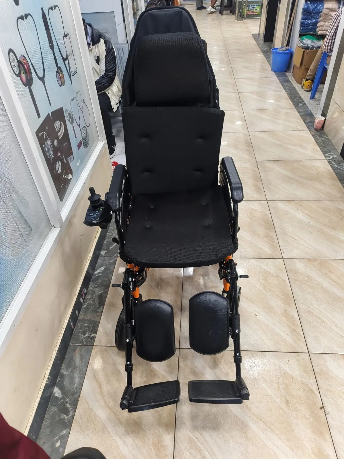 Reclining Electric WheelChair — like new condition, Nairobi