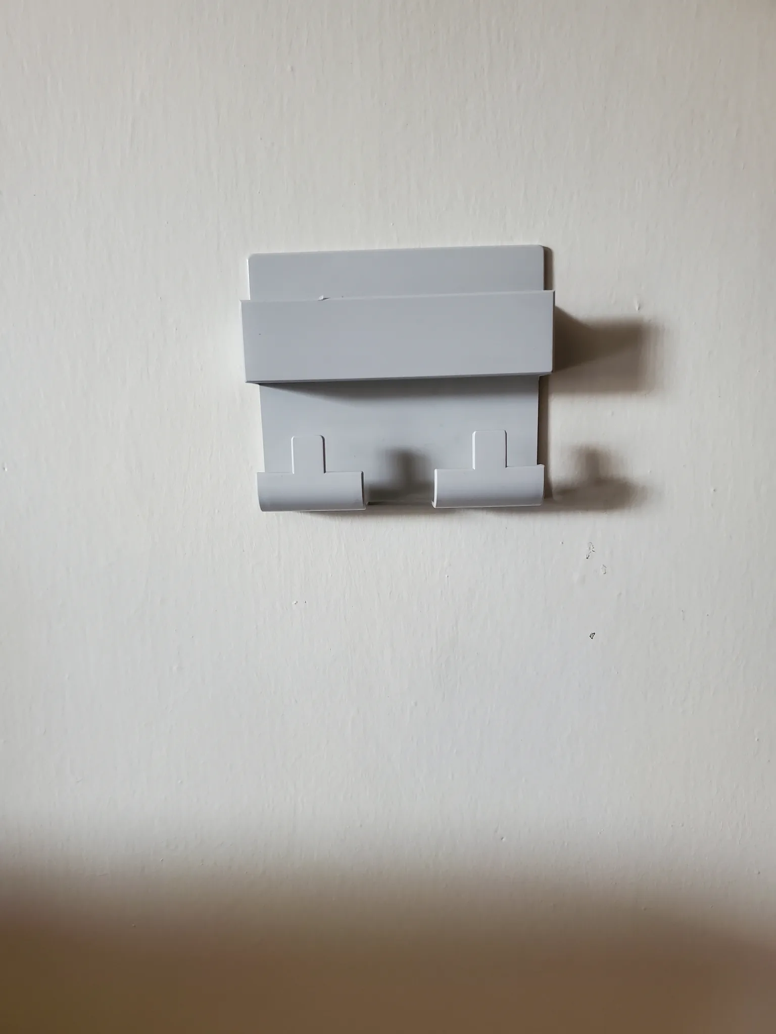 Mobile Phone stand — like new condition, Nairobi