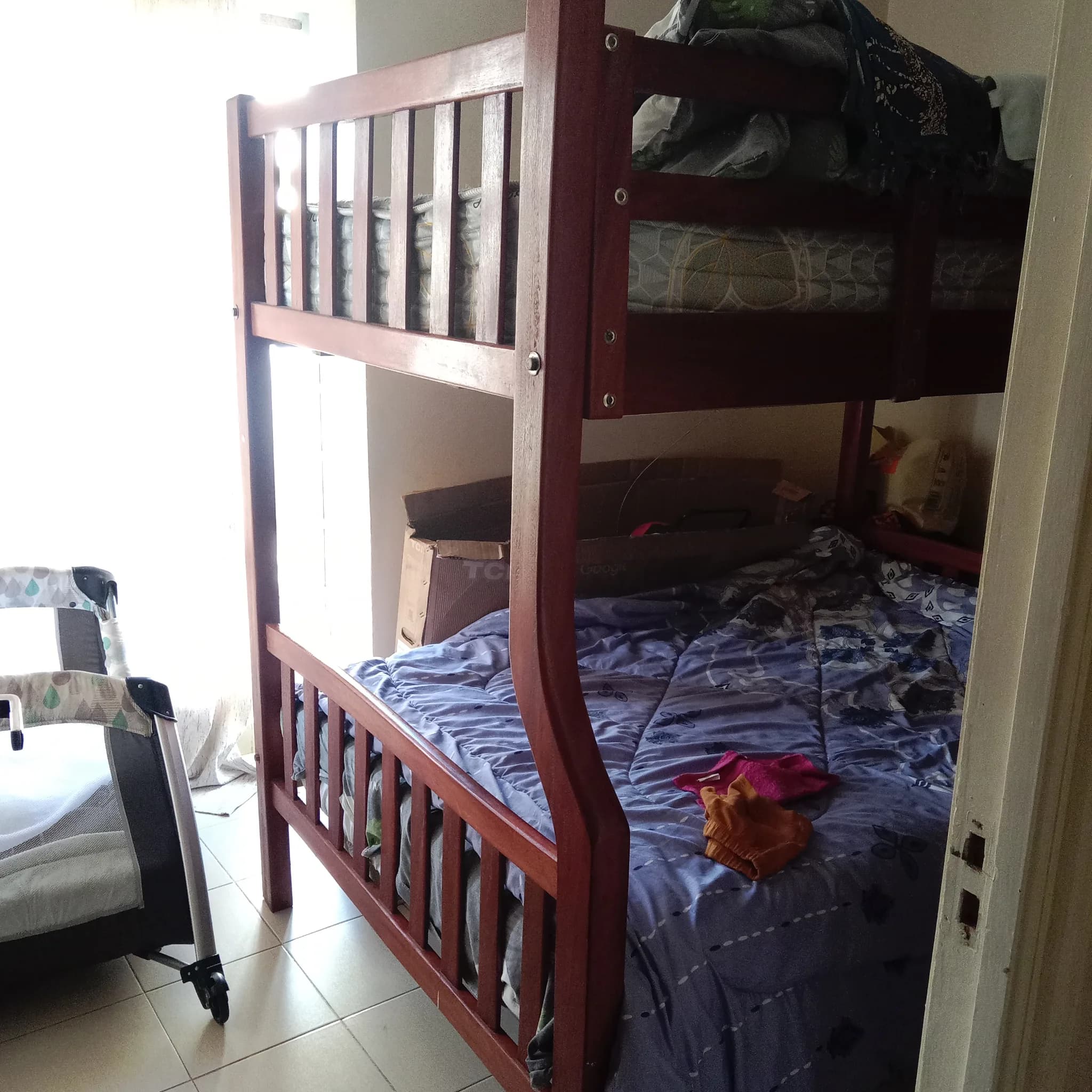 Bed double deck 5×6/4×6 — like new condition, Nairobi