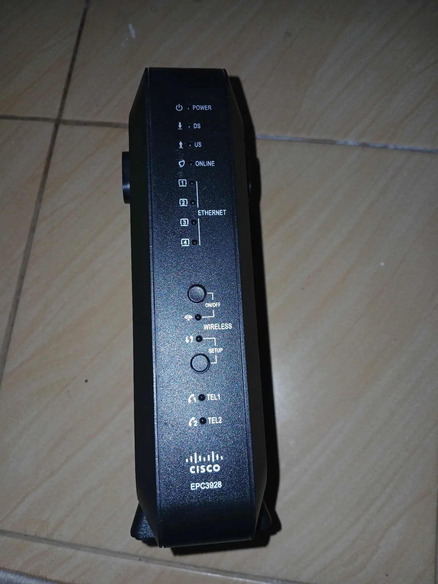 ZUKU CISCO WIFI ROUTET EPC3928