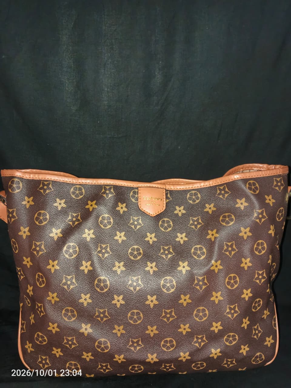 Shoulder tote bag — like new condition, Nairobi