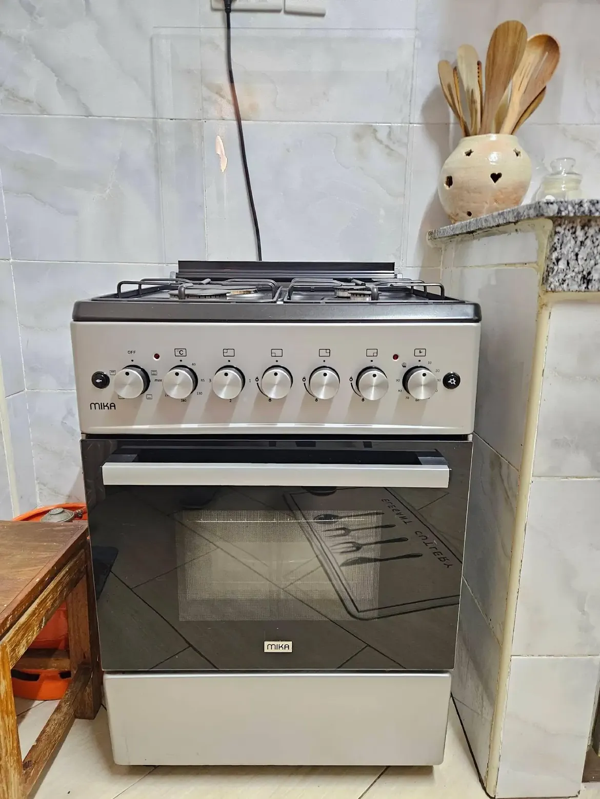 Mika 4 burner cooker — like new condition, Nairobi