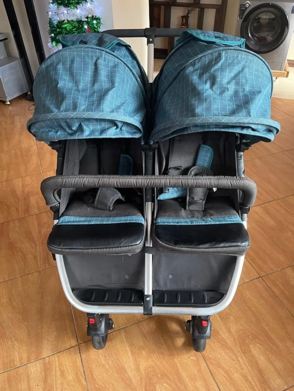 Twin stroller — like new condition, Nairobi