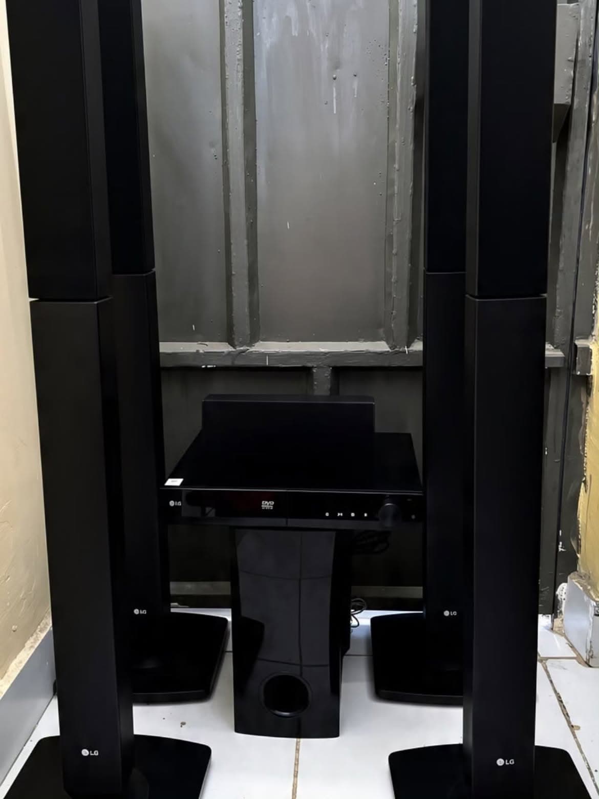 Clean Lg Home Theatre LHD657(1000w) — good condition, Nairobi