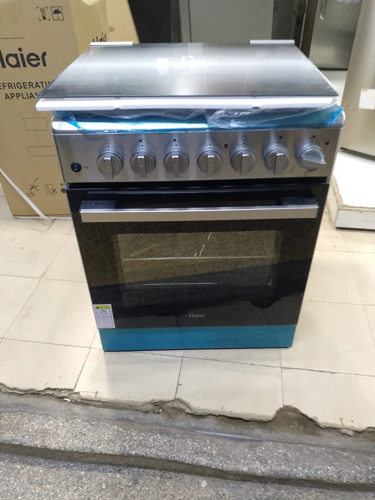 HAIER cooker 60×60 4 Gas — like new condition, Nairobi