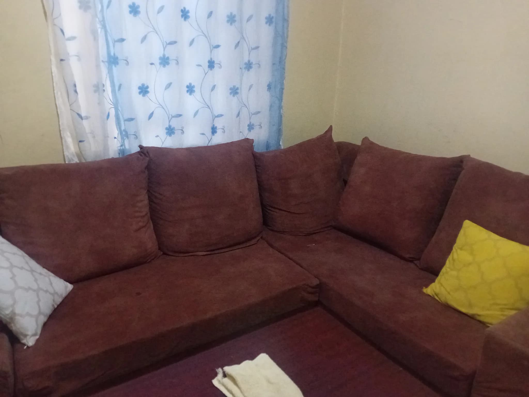 sofa set — like new condition, Nairobi