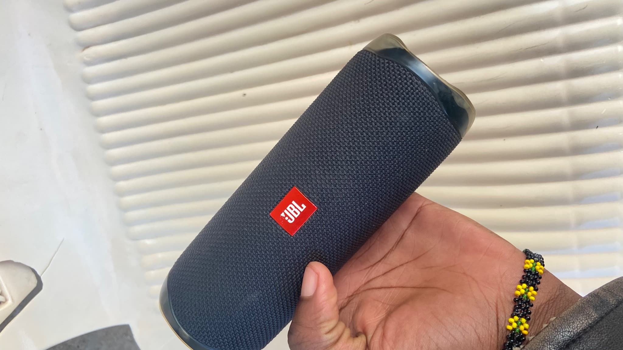 JBL FLIP 5 β like new condition, Nairobi