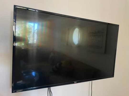 LG 43-Inch Smart TV — good condition, Nairobi